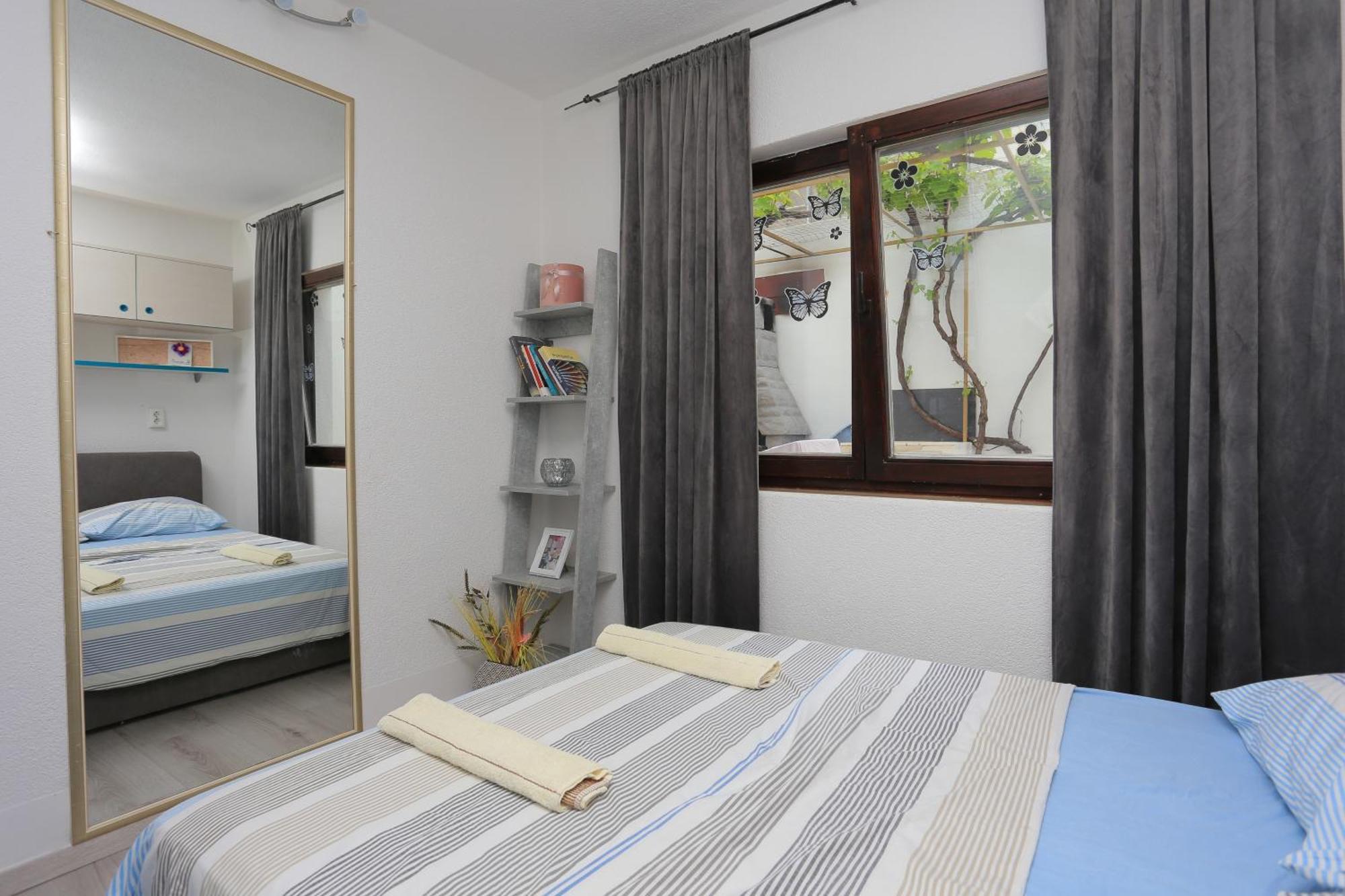 Apartments With A Parking Space Mastrinka, Ciovo - 4324 Τρογκίρ Δωμάτιο φωτογραφία