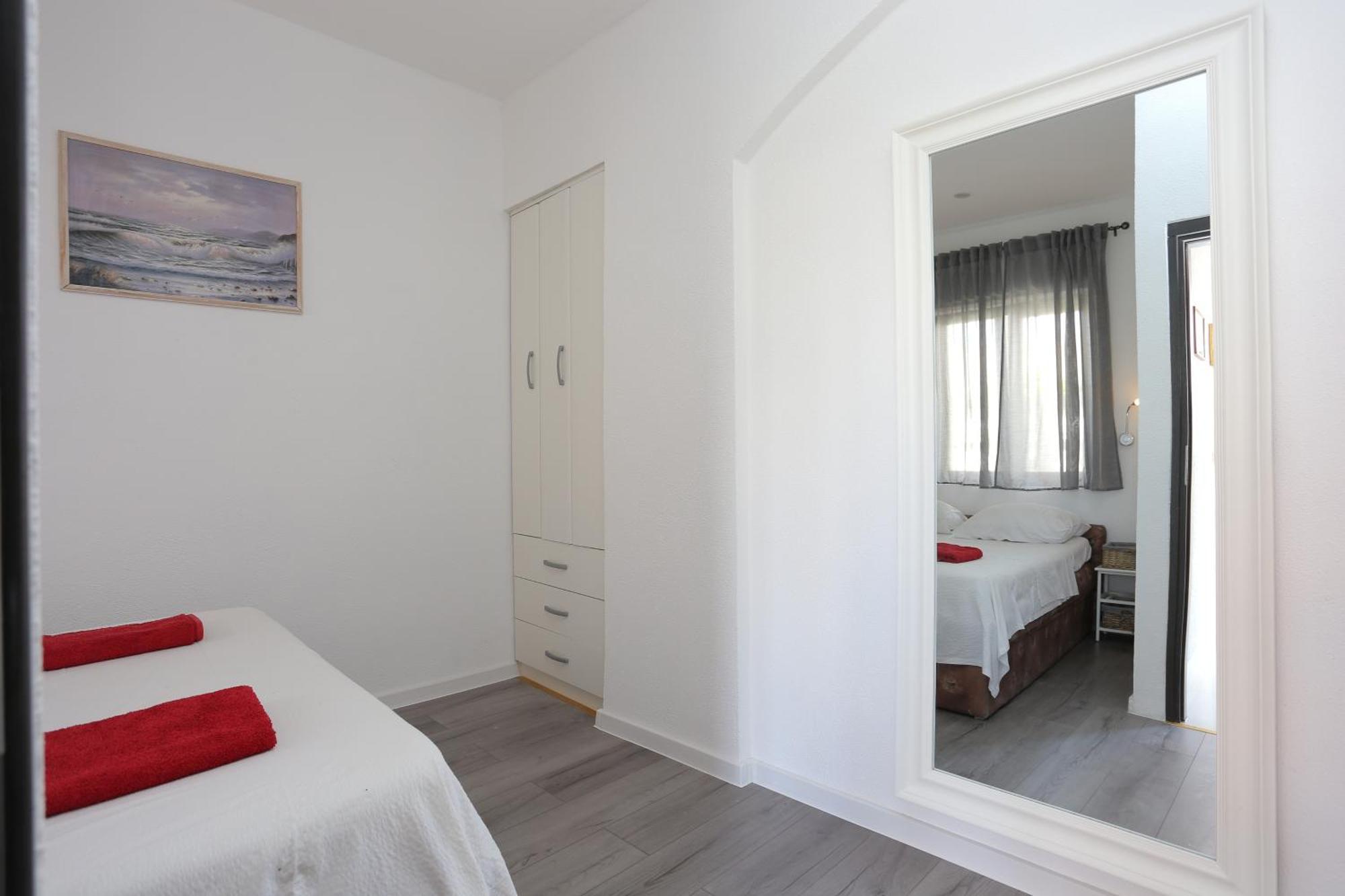 Apartments With A Parking Space Mastrinka, Ciovo - 4324 Τρογκίρ Δωμάτιο φωτογραφία